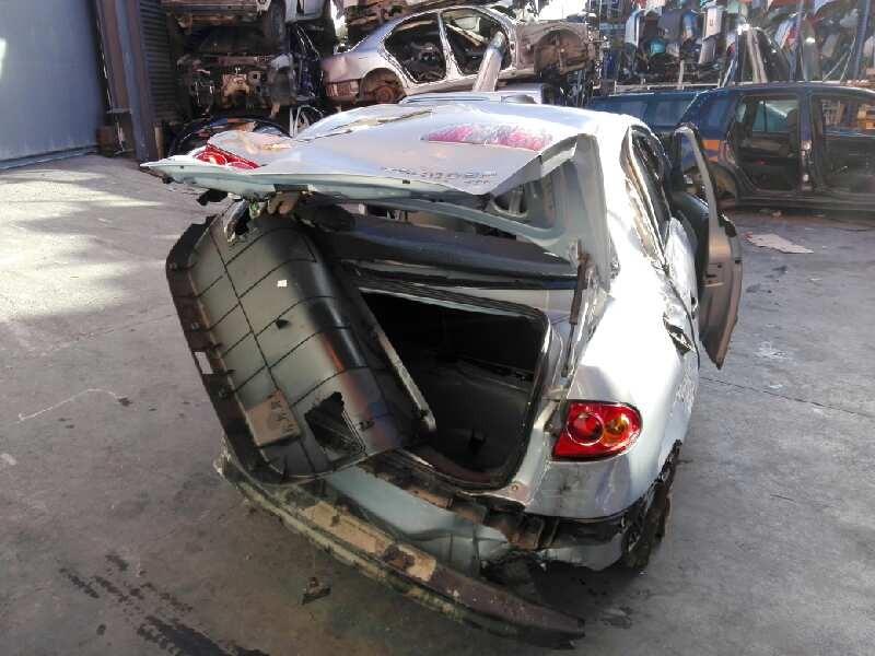 seat cordoba berlina (6l2) del año 2003