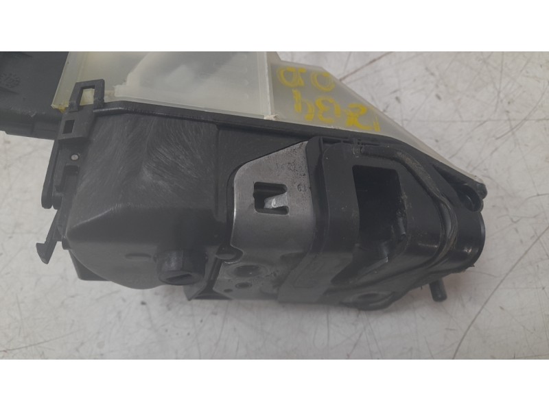 Recambio de cerradura puerta delantera derecha para ds ds 3 / ds 3 crossback (ur_, uc_, uj_) 1.5 bluehdi 100 referencia OEM IAM 