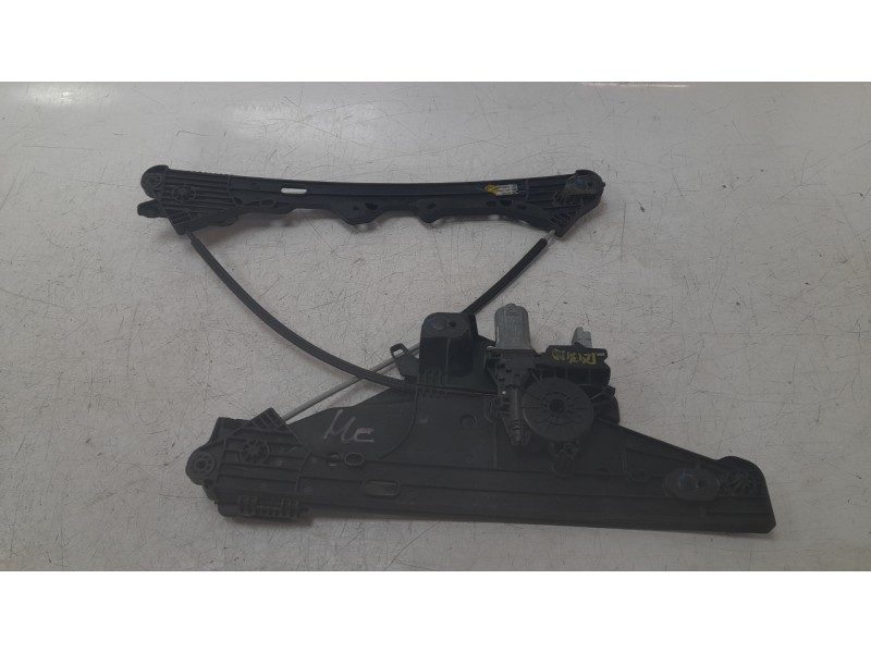 Recambio de elevalunas delantero derecho para ds ds 3 / ds 3 crossback (ur_, uc_, uj_) 1.5 bluehdi 100 referencia OEM IAM 982813