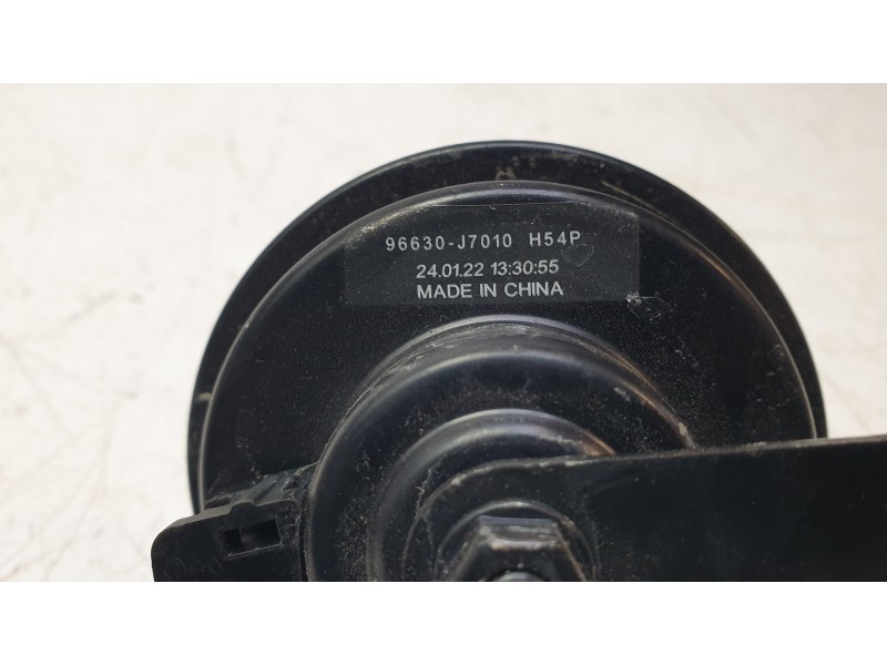 Recambio de claxon para kia xceed (cd) 1.0 t-gdi referencia OEM IAM 96630J7010  