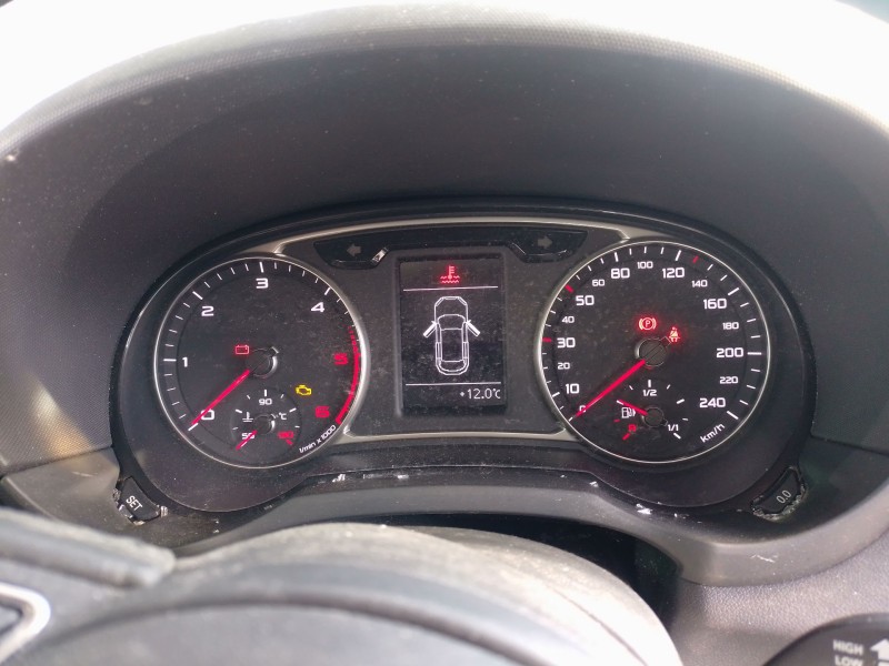 Recambio de cuadro instrumentos para audi a1 sportback (8xa, 8xf) 1.6 tdi referencia OEM IAM   