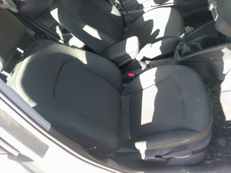 Recambio de juego asientos completo para audi a1 sportback (8xa, 8xf) 1.6 tdi referencia OEM IAM   