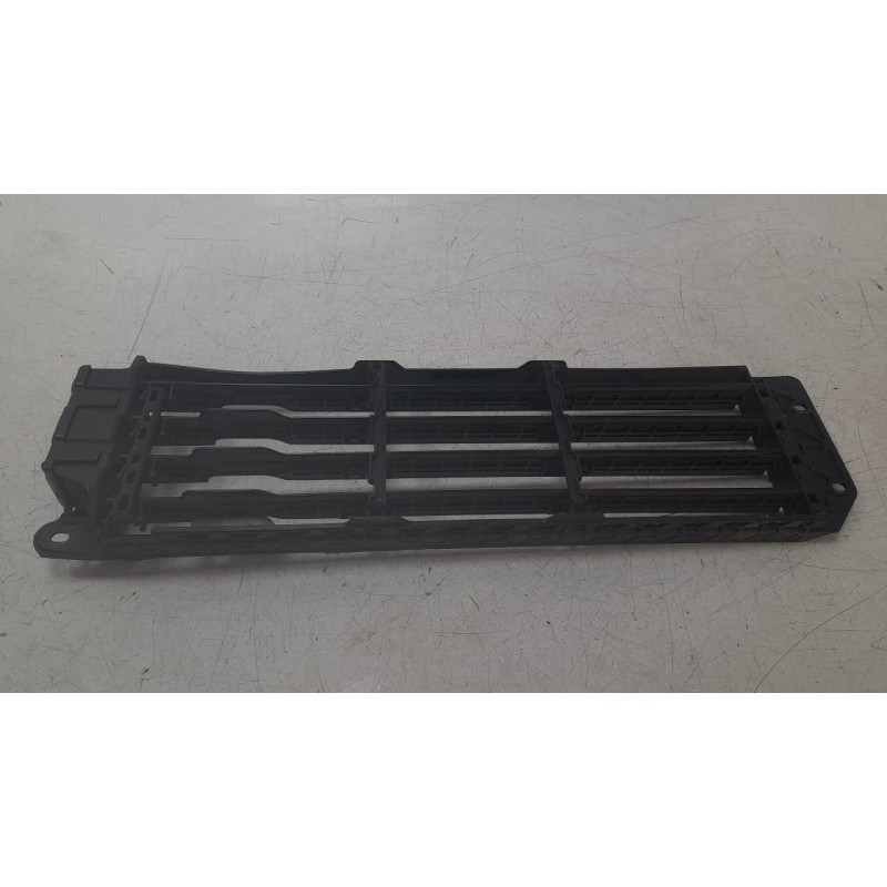 Recambio de canalizador de aire para renault captur ii (hf_) tce 90 (hfm6) referencia OEM IAM 214F68290R  RN3322130