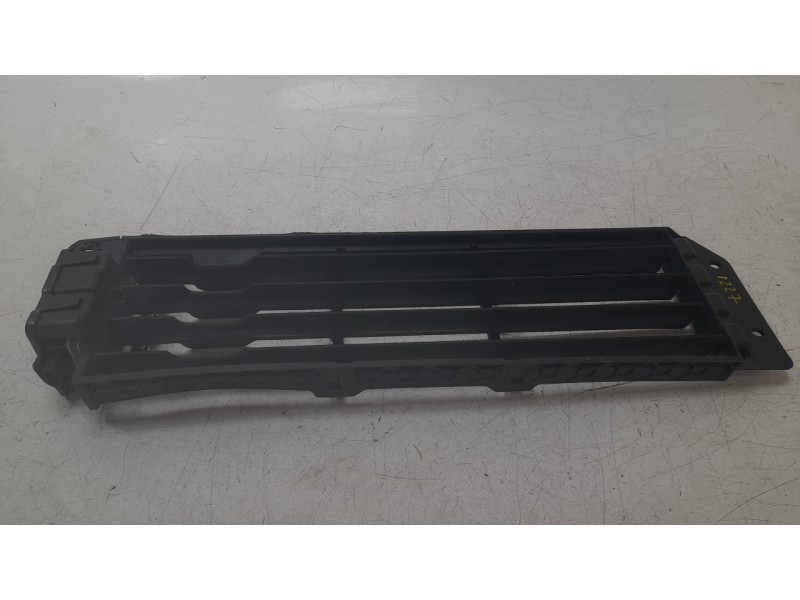 Recambio de canalizador de aire para renault captur ii (hf_) tce 90 (hfm6) referencia OEM IAM 214F68290R  RN3322130