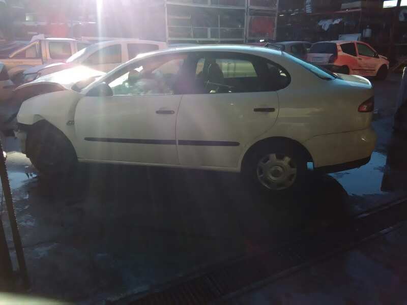 seat cordoba berlina (6l2) del año 2004