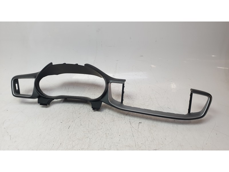 Recambio de moldura para kia xceed (cd) 1.0 t-gdi referencia OEM IAM 84740J7AA0  