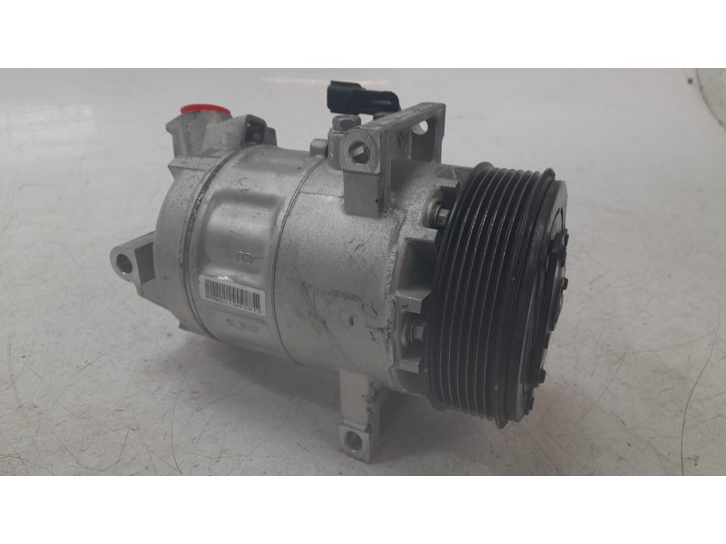 Recambio de compresor aire acondicionado para renault captur ii (hf_) tce 90 (hfm6) referencia OEM IAM 926004423R  