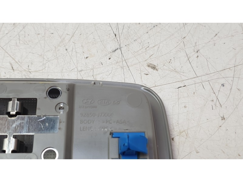 Recambio de luz interior para kia xceed (cd) 1.0 t-gdi referencia OEM IAM 92850J7000  
