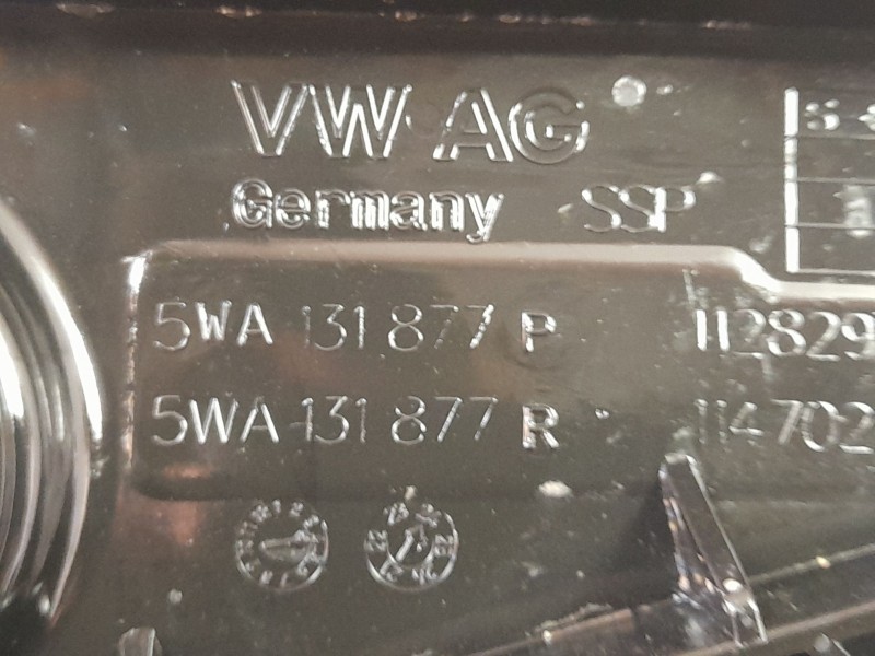 Recambio de deposito adblue para audi a3 sportback (8ya, 8yf) 30 tdi referencia OEM IAM   