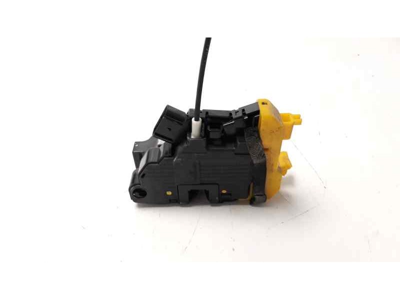 Recambio de cerradura puerta delantera derecha para kia cee´d 1.4 crdi cat referencia OEM IAM 81320A2300  