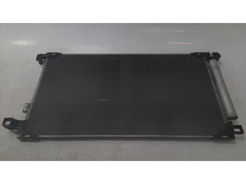 Recambio de condensador / radiador aire acondicionado para toyota c-hr (_x1_) 1.8 hybrid (zyx10_, zyx11_) referencia OEM IAM 884