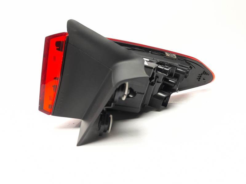 Recambio de piloto trasero izquierdo para cupra leon sportstourer (kl8, ku8, kud) 1.5 tsi referencia OEM IAM 5FA945207D  