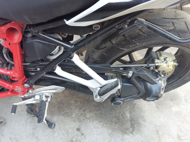 Recambio de estribo lateral para bmw r 1250 r 1250 rs (1r13) referencia OEM IAM   