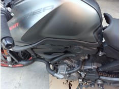 Recambio de moldura para ducati monster (900cc - ) monster referencia OEM IAM   