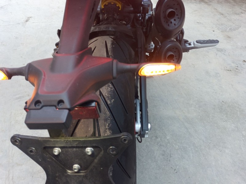 Recambio de piloto trasero derecho para ducati monster (900cc - ) monster referencia OEM IAM   