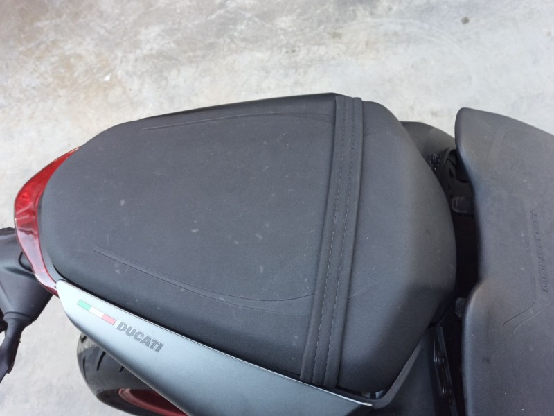 Recambio de asiento trasero para ducati monster (900cc - ) monster referencia OEM IAM   