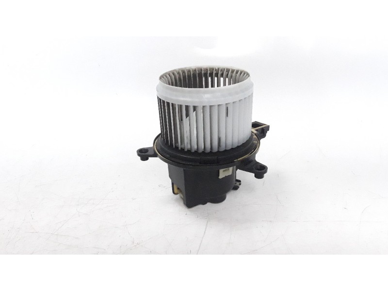 Recambio de ventilador calefaccion para alfa romeo giulia (952) 2.2 jtdm cat referencia OEM IAM 77368011  