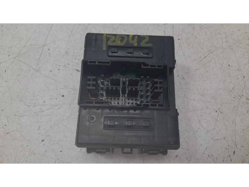 Recambio de caja reles / fusibles para hyundai tucson (nx) klass safe 2wd referencia OEM IAM 91959N7010  