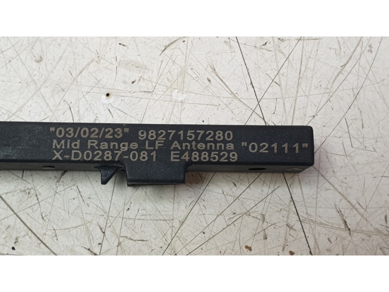 Recambio de amplificador de antena para opel astra l (ov5) 1.2 (fphnsl, fphnsr) referencia OEM IAM 9827157280 E488529 