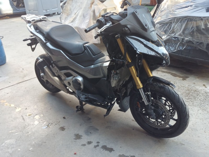 honda forza del año 2023