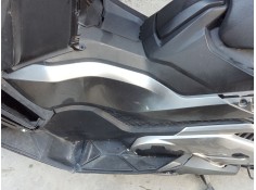 Recambio de moldura para honda forza forza 750 (rh11) referencia OEM IAM 64650MKVD00 64650MKVD00  2