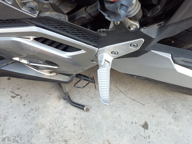 Recambio de estribo lateral para honda forza forza 750 (rh11) referencia OEM IAM   