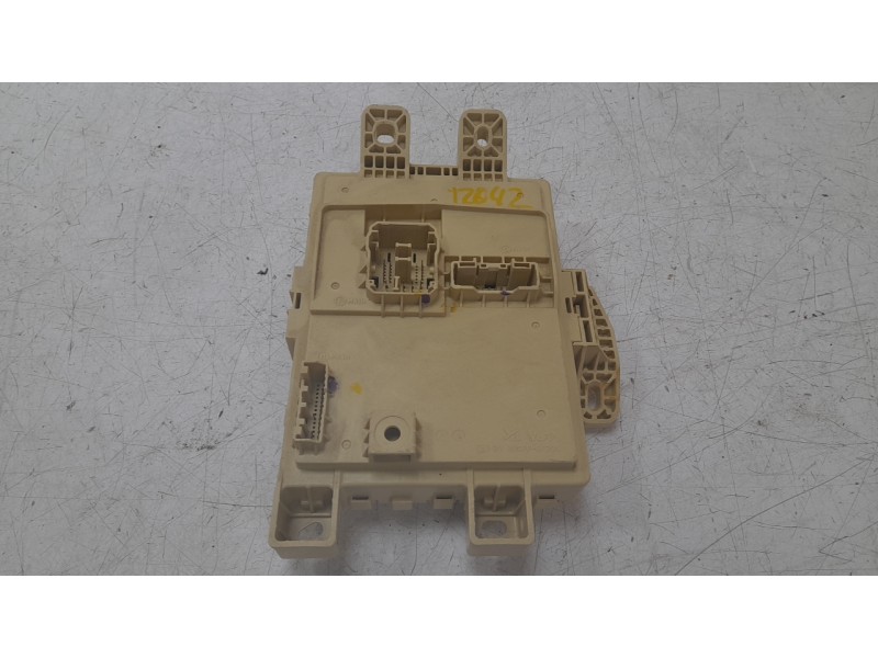 Recambio de caja reles / fusibles para hyundai tucson (nx) klass safe 2wd referencia OEM IAM 91950N7220  