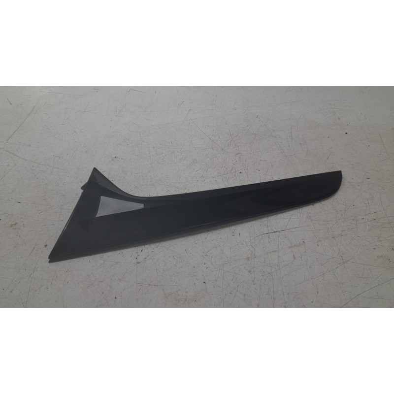 Recambio de moldura para audi a4 b9 avant (8w5, 8wd) s4 tdi mild hybrid quattro referencia OEM IAM 8W9854871  