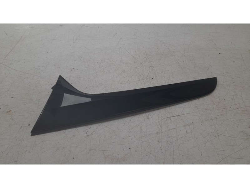 Recambio de moldura para audi a4 b9 avant (8w5, 8wd) s4 tdi mild hybrid quattro referencia OEM IAM 8W9854871  