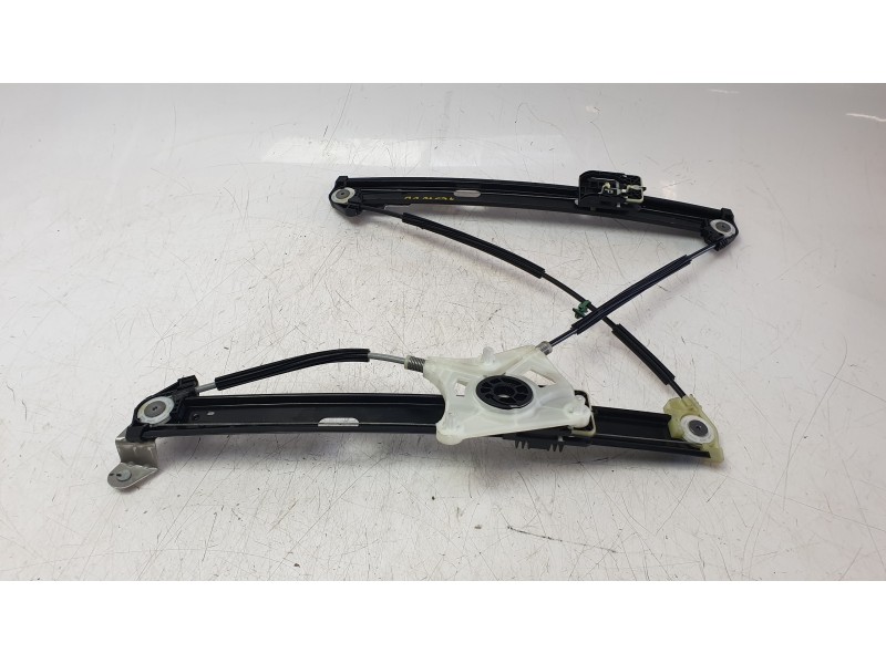 Recambio de elevalunas delantero derecho para volkswagen taigo taigo referencia OEM IAM 2G4837462C  