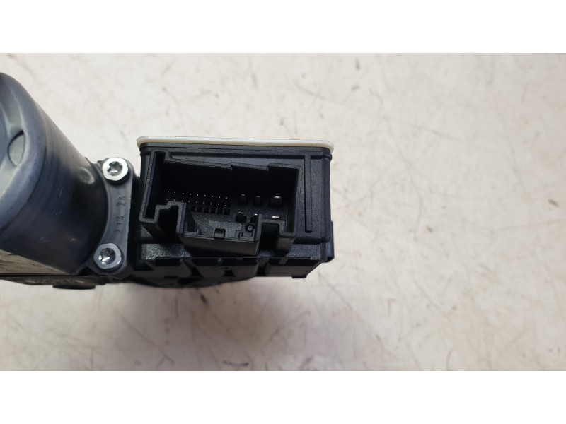 Recambio de motor elevalunas delantero derecho para volkswagen taigo taigo referencia OEM IAM 2Q1959406G  