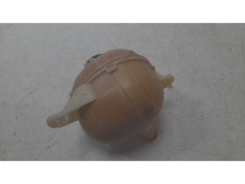 Recambio de deposito expansion para hyundai tucson (nx) klass safe 2wd referencia OEM IAM 25430P000  