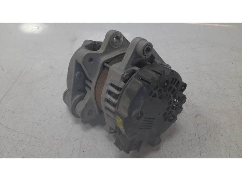 Recambio de alternador para hyundai tucson (nx) klass safe 2wd referencia OEM IAM 373002B960  ALF801123MD