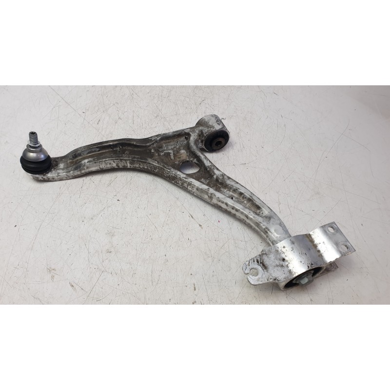 Recambio de brazo suspension delantero izquierdo para mercedes-benz b-klasse (bm 247) b 200 d referencia OEM IAM 2473331500  