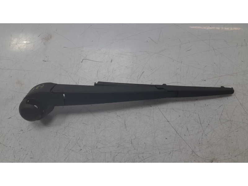 Recambio de brazo limpia trasero para mg zs 1.5 hybrid+ referencia OEM IAM 10568621  