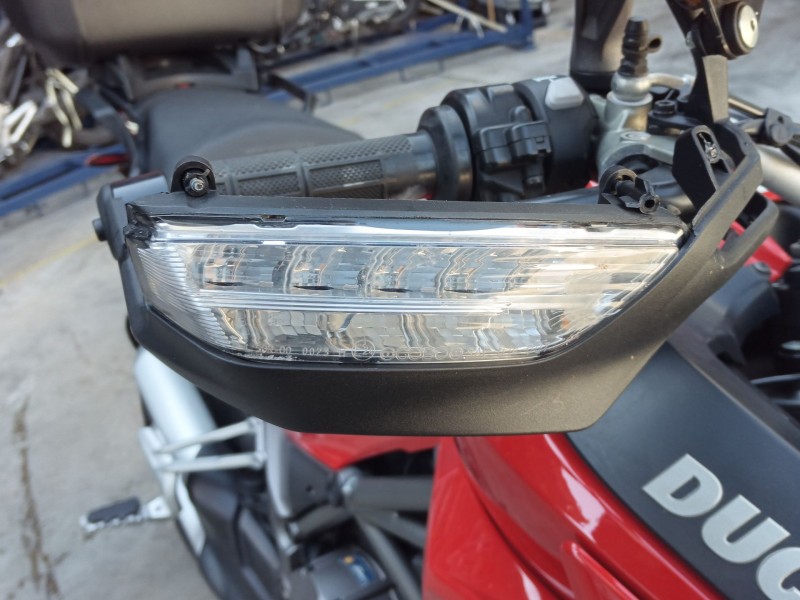 Recambio de piloto delantero derecho para ducati multistrada multistrada 1260 referencia OEM IAM   