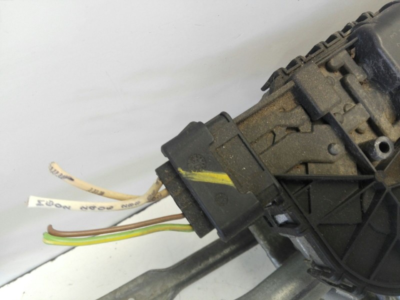 Recambio de motor limpia delantero para peugeot 207 xs referencia OEM IAM 9650380780 0390241540 