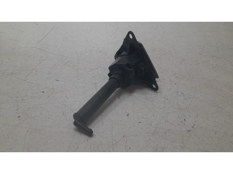 Recambio de limpia faros xenon para land rover range rover velar (l560) 2.0 p300 si4 4x4 referencia OEM IAM J8A213K130  