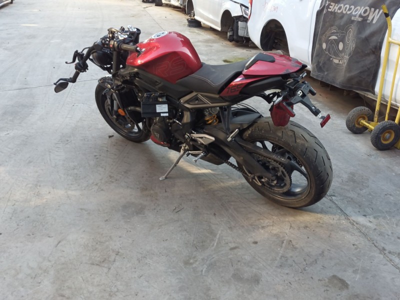 triumph street triple 765 rs del año 2024