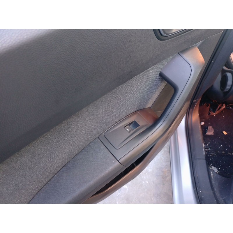 Recambio de mando elevalunas trasero izquierdo para seat ateca (kh7, khp) 1.5 tsi referencia OEM IAM   