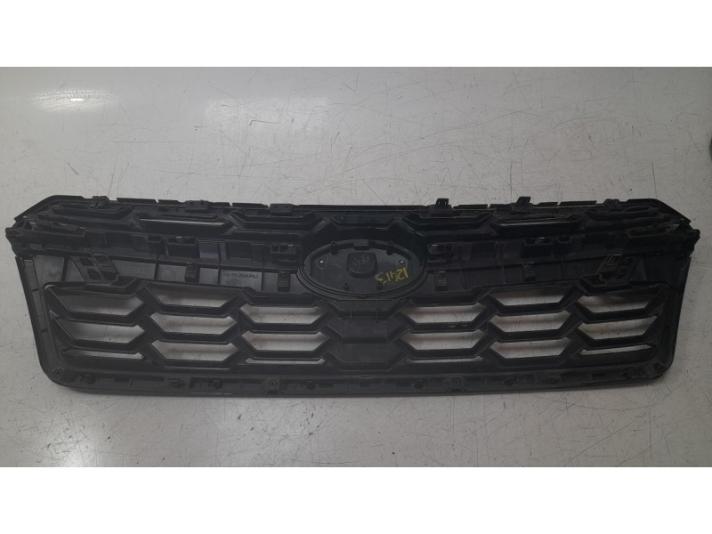Recambio de rejilla delantera para subaru xv (gt, g24) 2.0 i awd (gt7) referencia OEM IAM 91122FL100  SB7042001