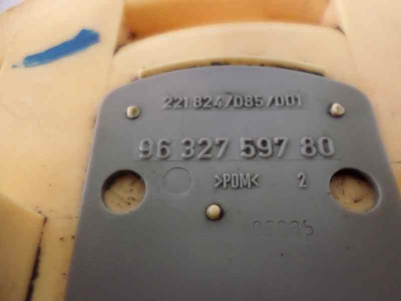 Recambio de bomba combustible para peugeot 307 berlina (s2) d-sign referencia OEM IAM 9632759780  