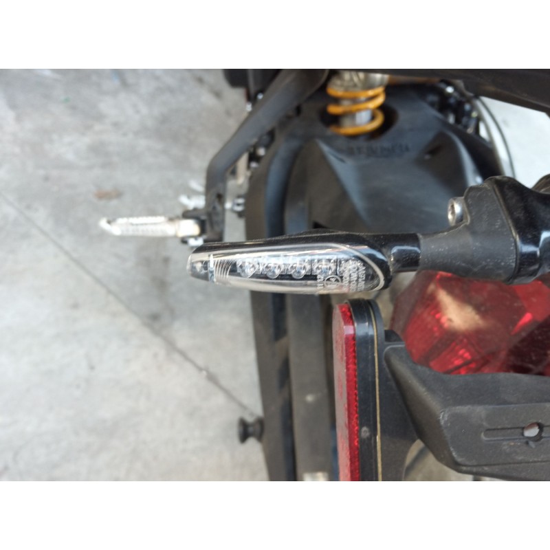 Recambio de piloto trasero izquierdo para triumph street triple 765 rs street triple 765 rs referencia OEM IAM   