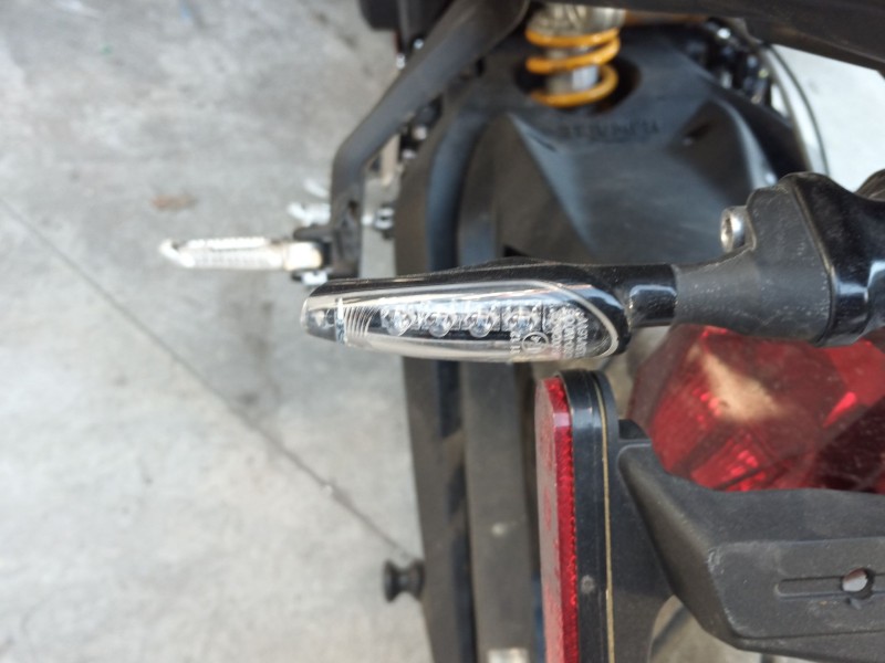 Recambio de piloto trasero izquierdo para triumph street triple 765 rs street triple 765 rs referencia OEM IAM   