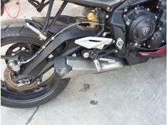 Recambio de silenciador trasero para triumph street triple 765 rs street triple 765 rs referencia OEM IAM T2205108 T2205108  2
