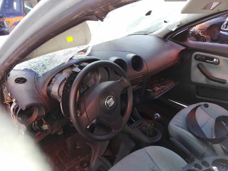 seat cordoba berlina (6l2) del año 2003