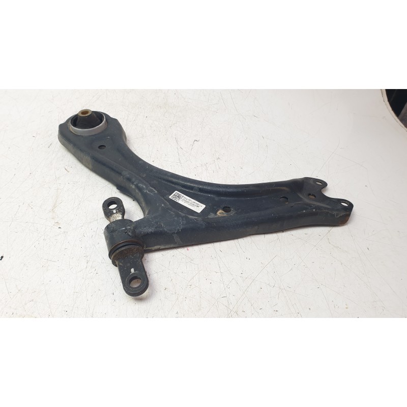 Recambio de brazo suspension inferior delantero derecho para hyundai tucson (nx) klass safe 2wd referencia OEM IAM 54500N9000  