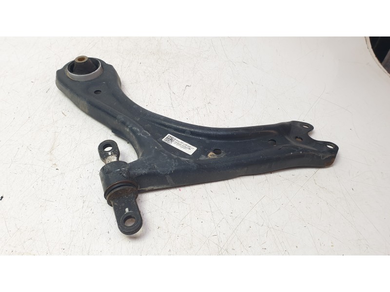 Recambio de brazo suspension inferior delantero derecho para hyundai tucson (nx) klass safe 2wd referencia OEM IAM 54500N9000  