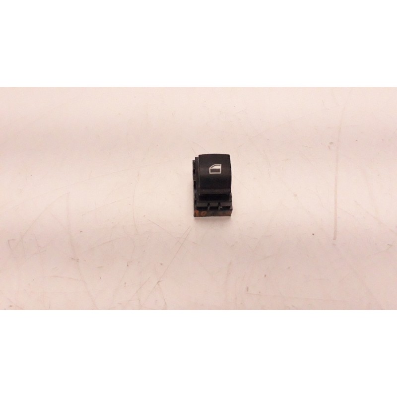 Recambio de mando elevalunas delantero derecho para bmw serie 1 lim. (f20) 1.6 turbodiesel referencia OEM IAM 61319208107  