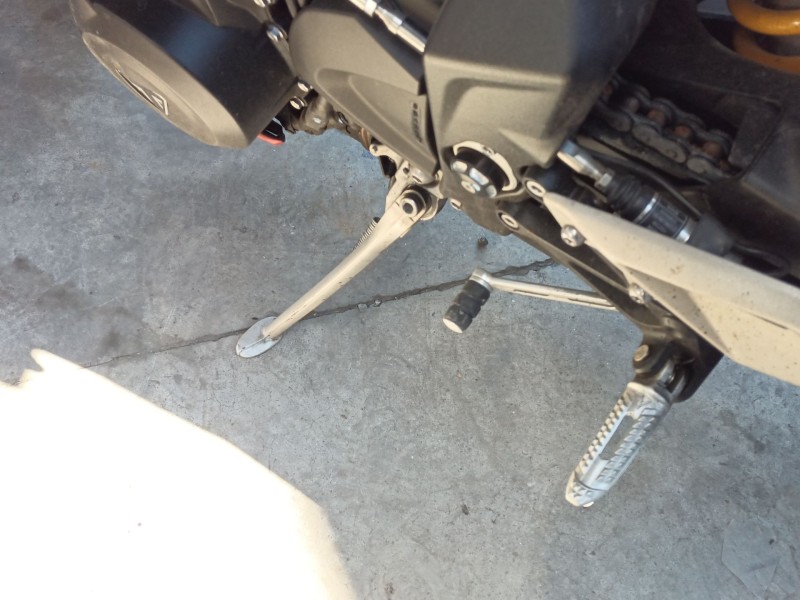 Recambio de caballete lateral para triumph street triple 765 rs street triple 765 rs referencia OEM IAM   